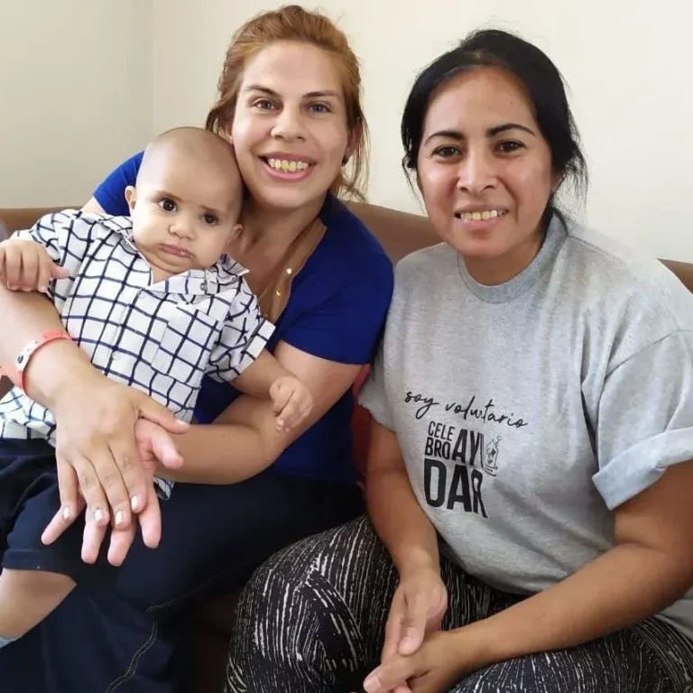 Franco-con-una-voluntaria-e1589294188158